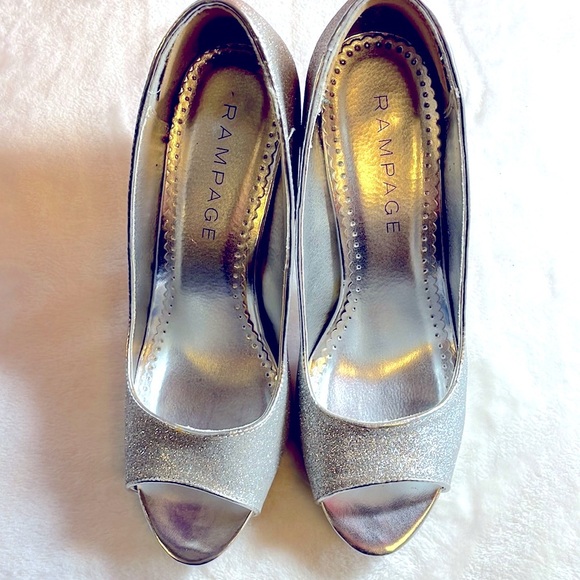 Rampage silver glitter peep toe platform heels size 9 - Picture 2 of 5